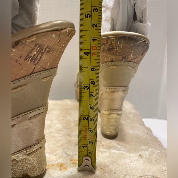 Classified Gold Slingback Strappy Platform High Heel Cork Wedge Sandal Sz 10 - Picture 8 of 12